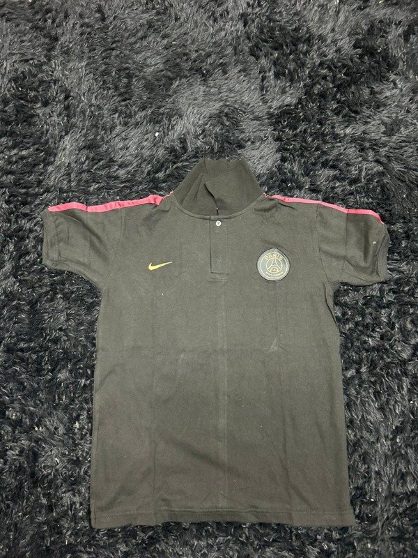 Producto - CHOMBA PSG NEGRA