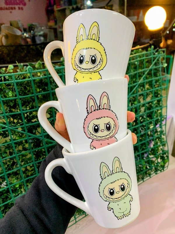 Producto - Taza Cónica Labubu