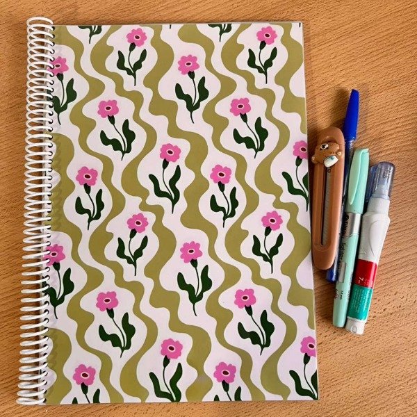 Producto - Cuaderno A4 Flores