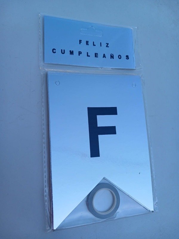 Producto - Banderín Espejado "FC" Plata