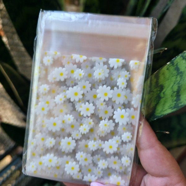 Producto - Bolsitas con ahesivos margarita 8 y 13 cm 50 unidades