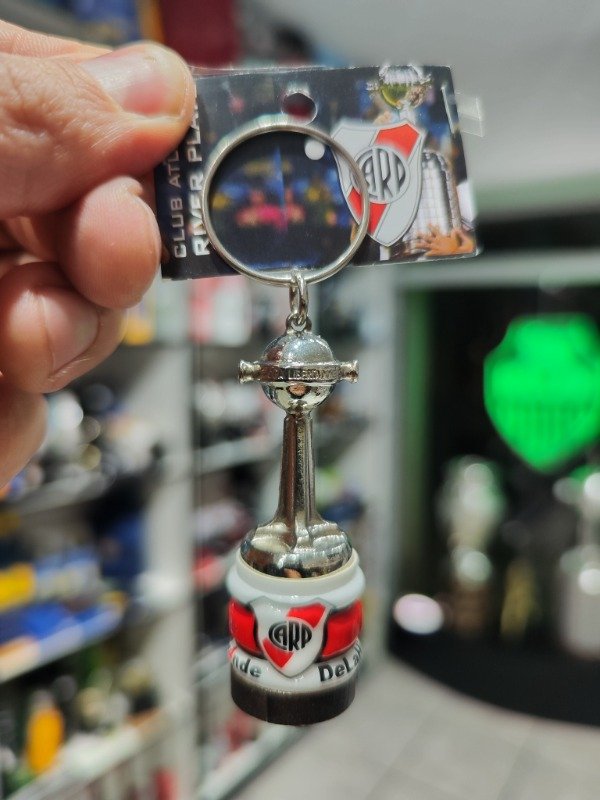 Producto - Llavero River Plate Copa Libertadores Metal