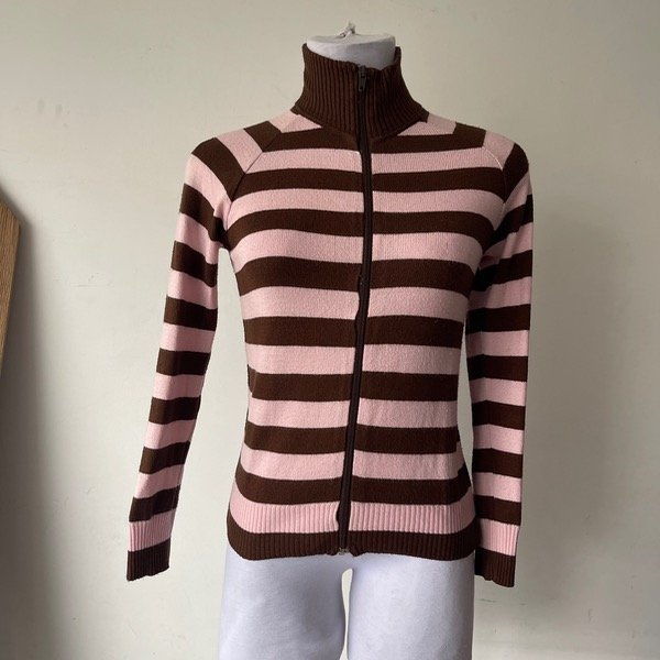 Producto - merengue pink and Brown jacket.