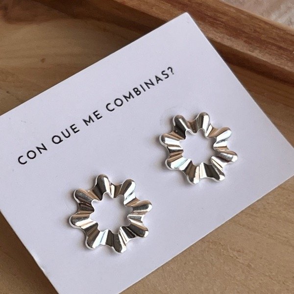 Producto - Aros Flor calada (Plata 900)