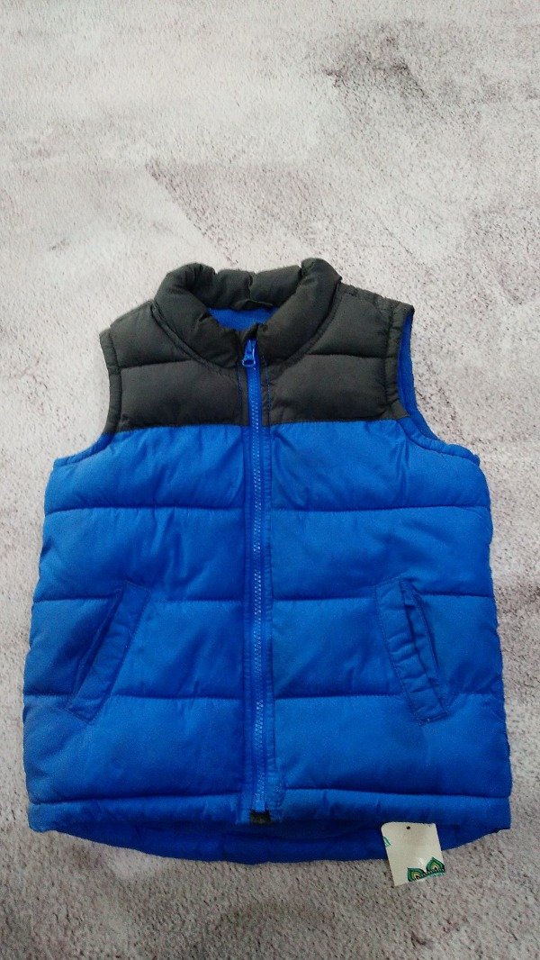 Producto - Chaleco Old Navy Talle 5 años