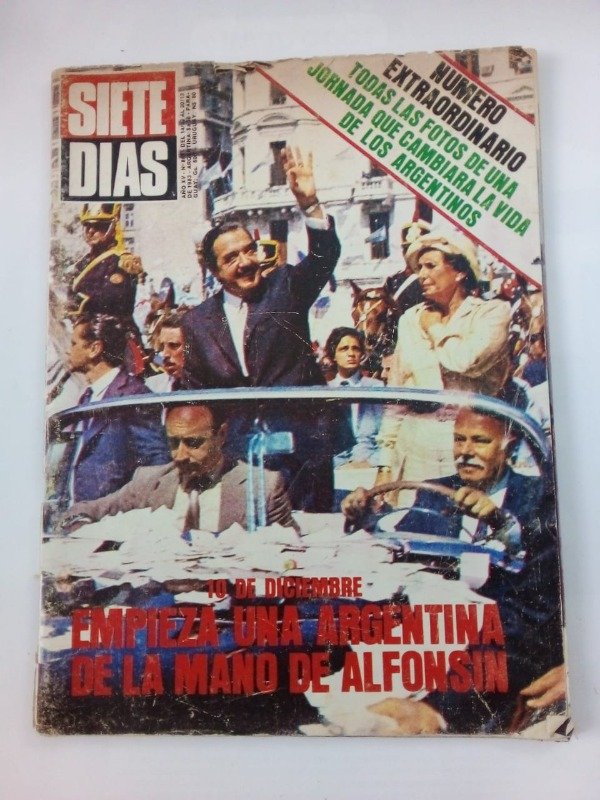 Producto - Siete días #861 - Diciembre 1983 - Empieza una Argentina de la mano de Alfonsín