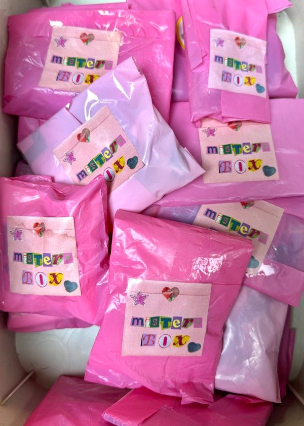 Producto - GIRLY MYSTERY BOX