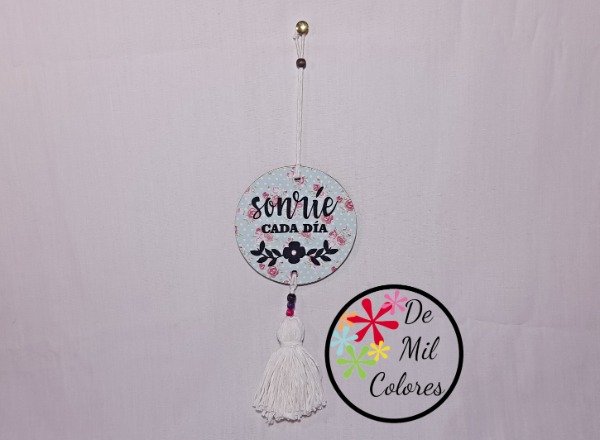 Producto - Colgante Sonríe cada día circulo