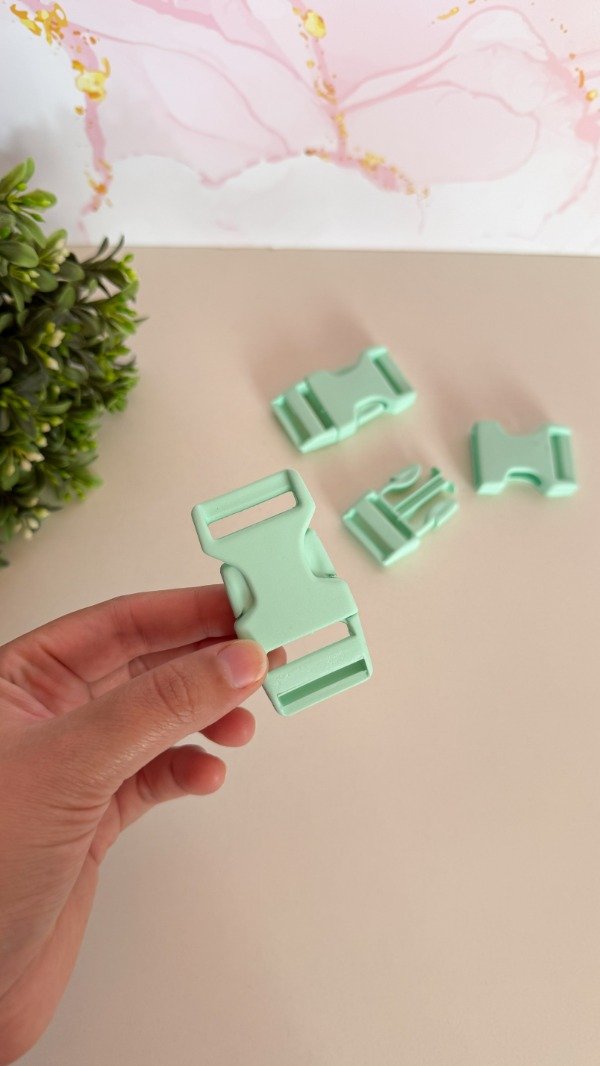 Producto - Broche aqua P-25