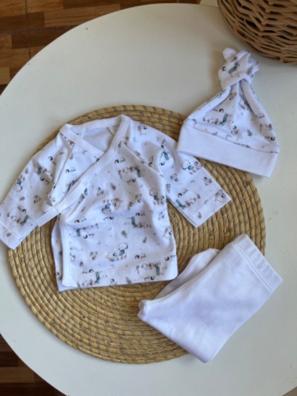 Producto - Ajuar tres piezas Unisex oso polar