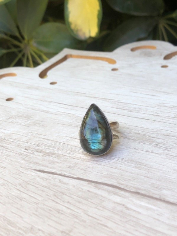 Producto - Anillo gota labradorita