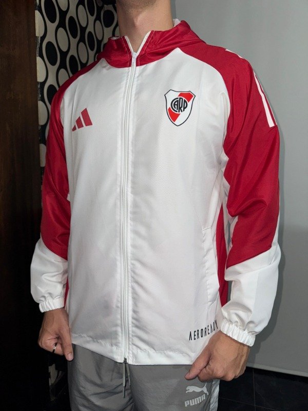 Producto - Campera Rompeviento River