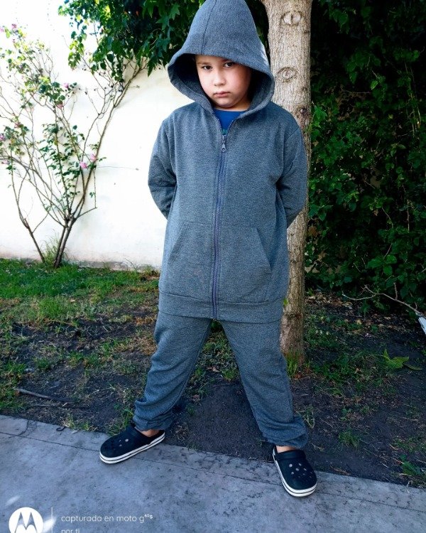 Producto - Conjunto friza unisex TALLE 4 Y 10