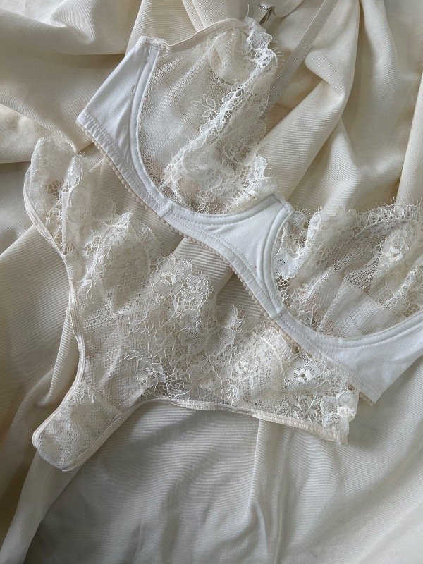 Producto - Conjunto Delfina Crema - 1