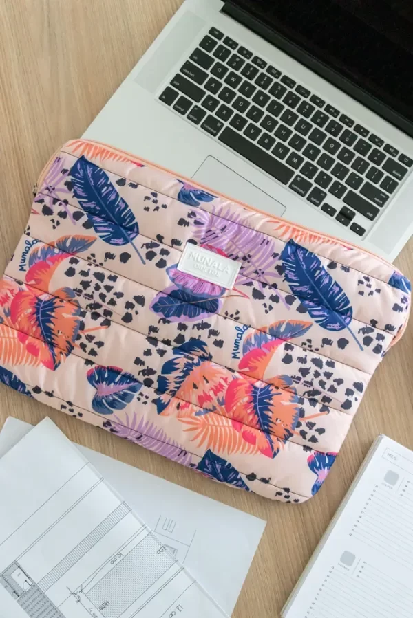 Producto - Funda Notebook Matelasse Selva