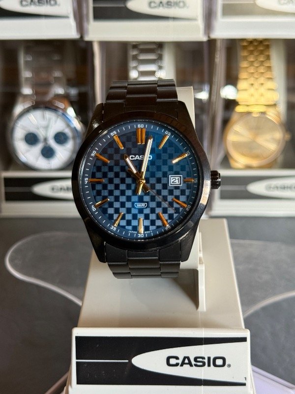 Producto - CASIO mtp-vd03b-2a malla negro fondo azul