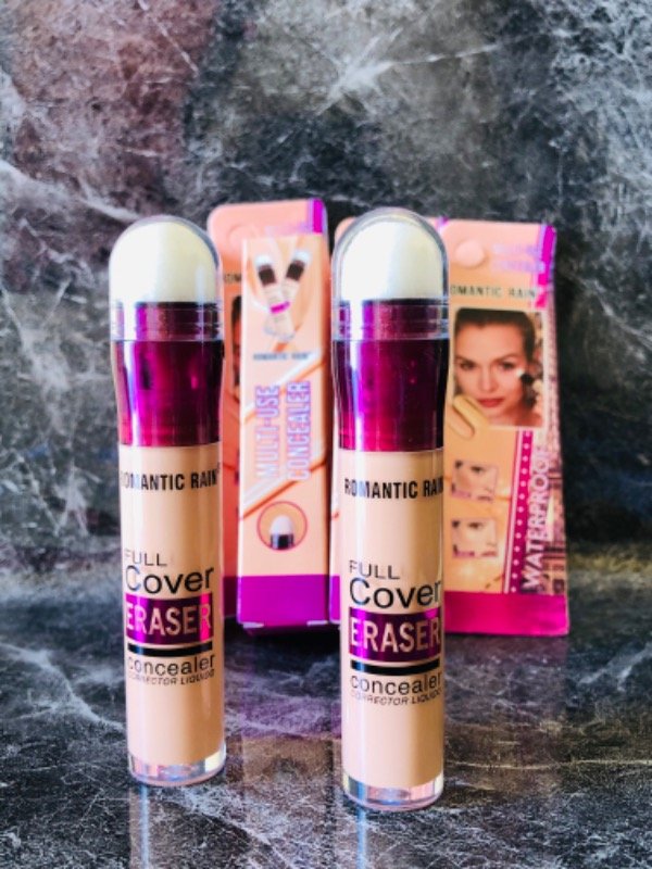 Producto - Corrector de ojeras con aplicador