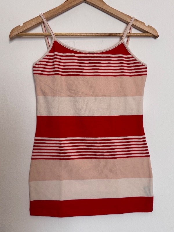 Producto - Musculosa rayada AKIABARA