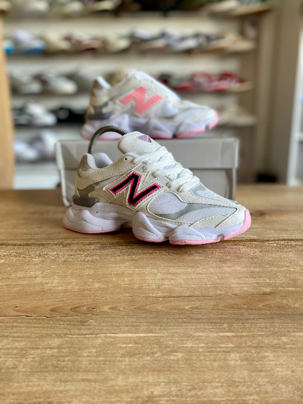 Producto - NEW BALANCE 9060 BLANCA/ROSA
