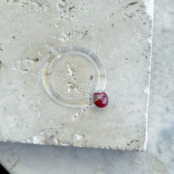 Producto - Anillo de vidrio transparente rojo - 2