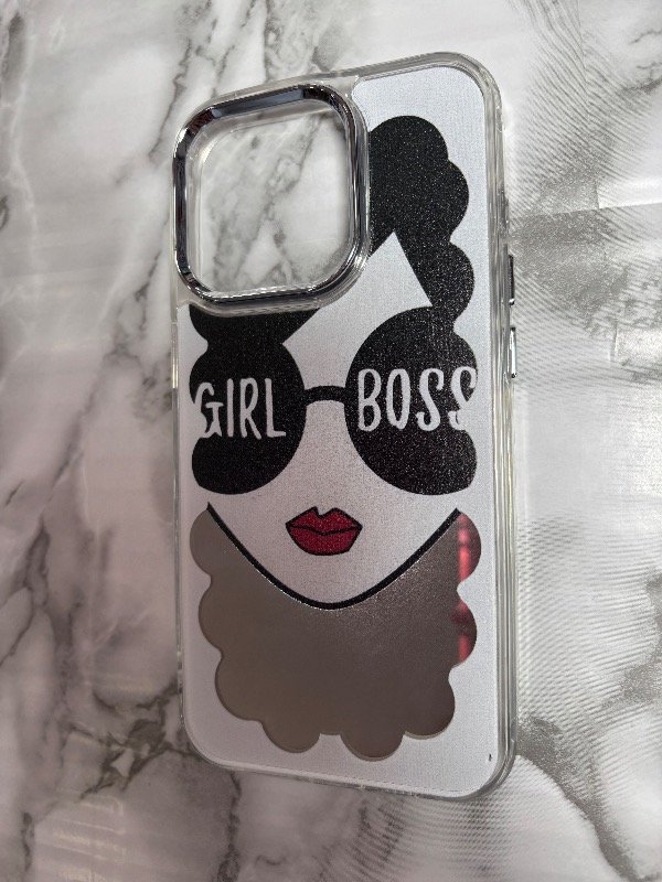 Producto - Case girl boss mujer labios iph 15 pro