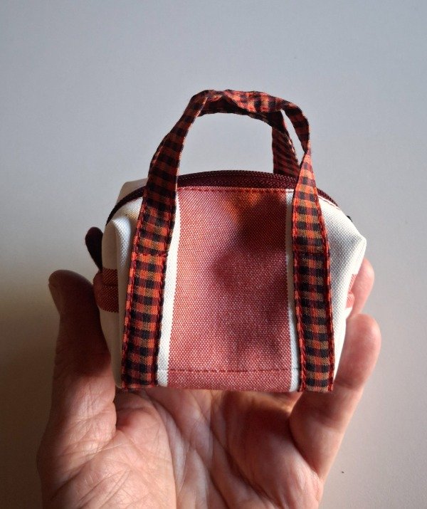 Bolso mini de lona blanco y rojo — imagen 2