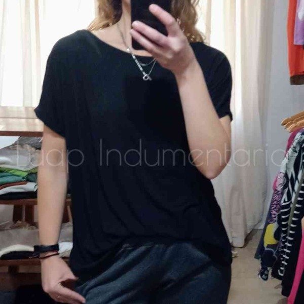 Producto - Remera Marianela negro