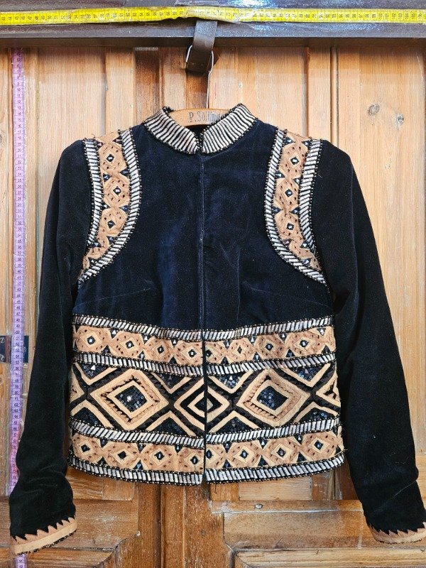 Producto - Chaqueta Bendito Pie Negra T.S