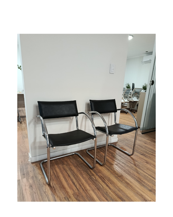 Producto - Silla cromada estilo Bauhaus