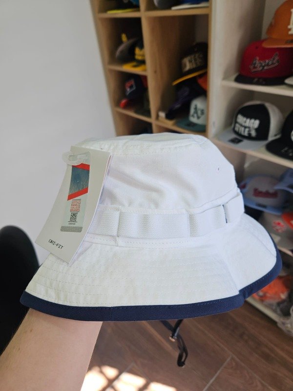 Apex bucket Michigan Wolverines Jordan Brand — imagen 3