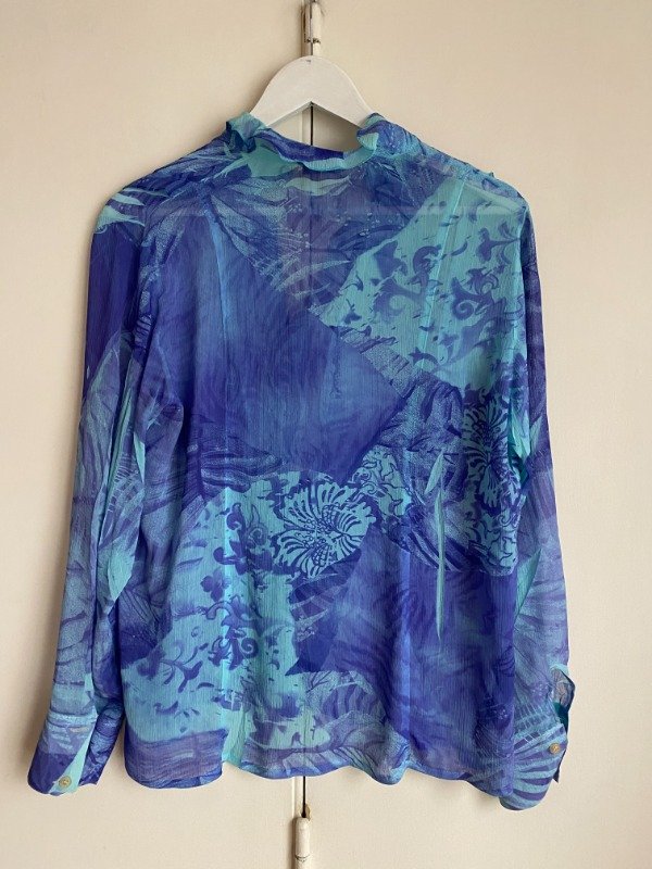 Producto - Camisa estampada con volados - 4