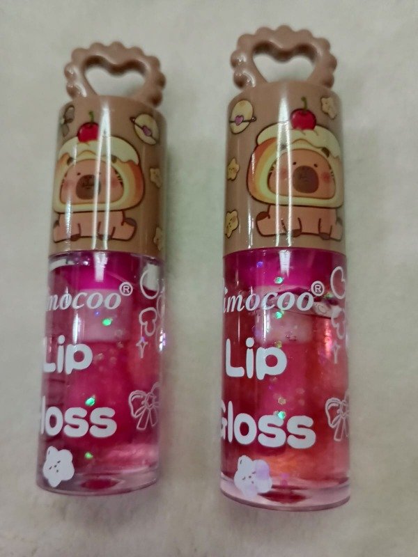 Producto - Lip Gloss Cora Capybara