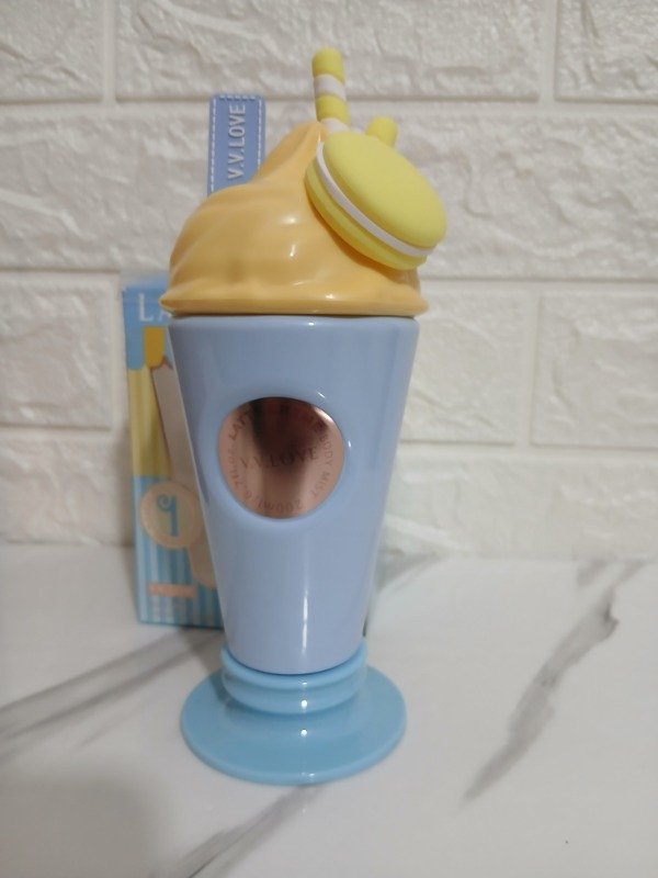 Producto - "Latte Creme" V.V.LOVE - Edición Malteada Azul y Amarillo - 1