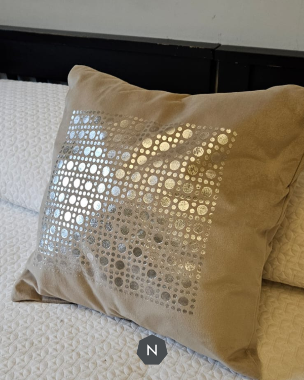 Producto - Funda almohadón estampado esterilla plateado