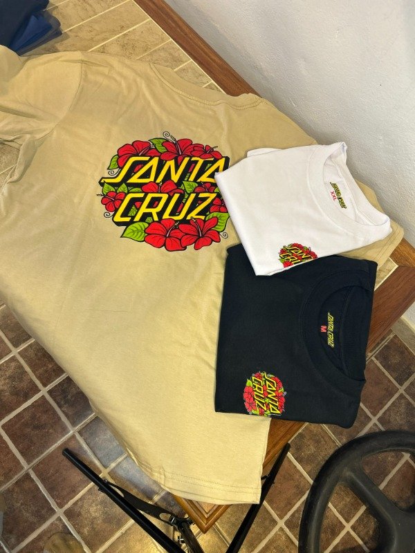 Producto - Remera Oversize Santa Cruz Flowers - Clásico del Skateboarding