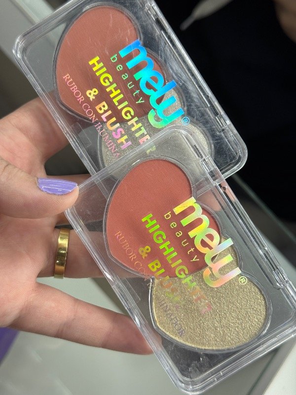 Producto - Iluminador y Rubor Mely Beauty