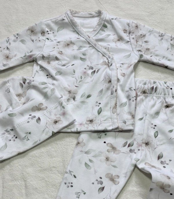 Producto - Ajuar 3 Piezas Pima Flores