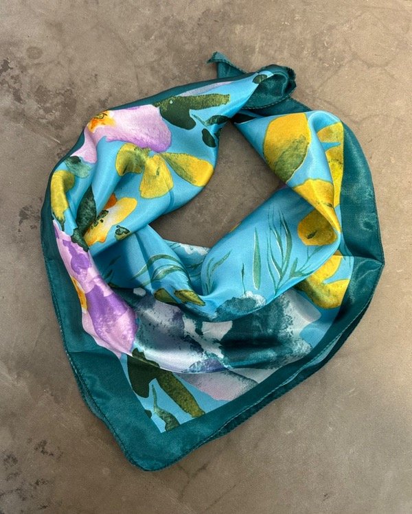Producto - Pañuelo flores