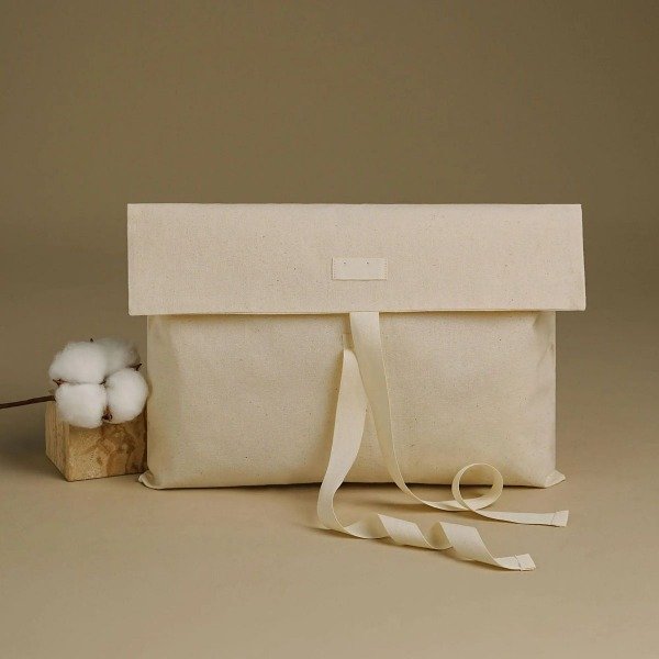 Producto - Sobre de lienzo con lazo.