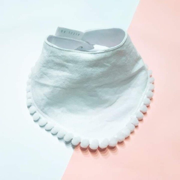 Producto - Babero con borlas blanco