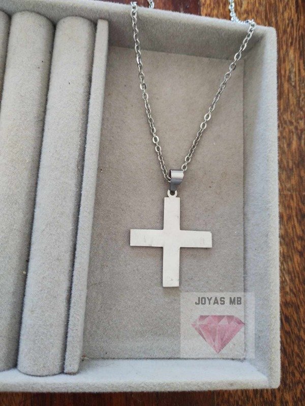 Producto - Collar cruz plana grande. Acero quirurgico