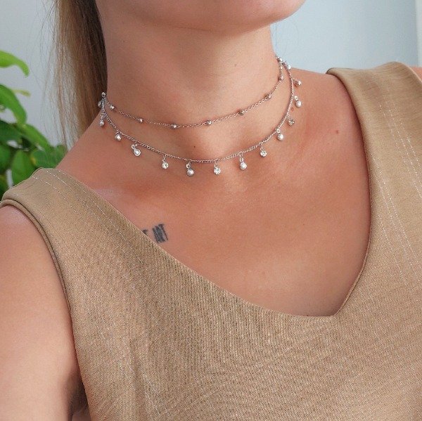 Producto - Choker plateado doble pelotitas y perlas