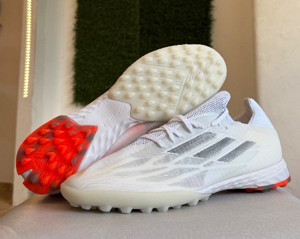 Producto - ADIDAS SPEEDFLOW blanco rojo