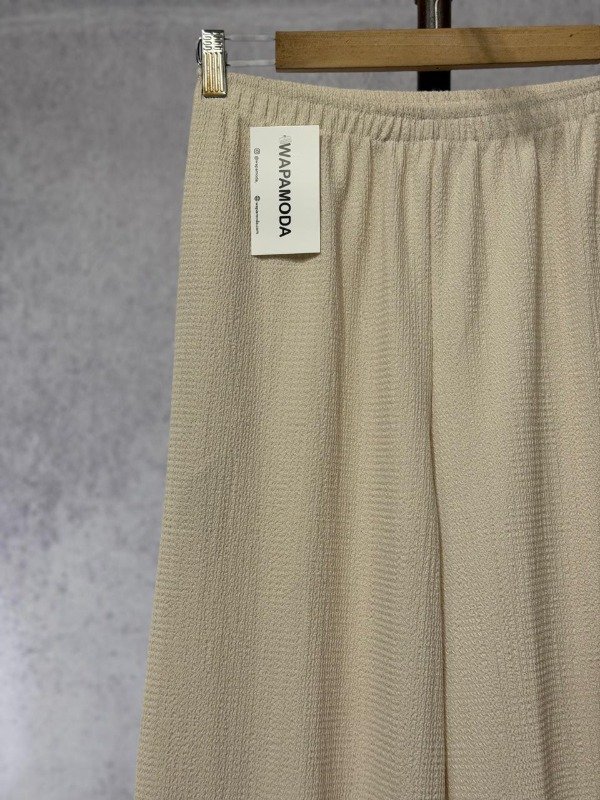 Producto - PANTALON BAGGY CREMA HAWAII CON ELASTICO - 1
