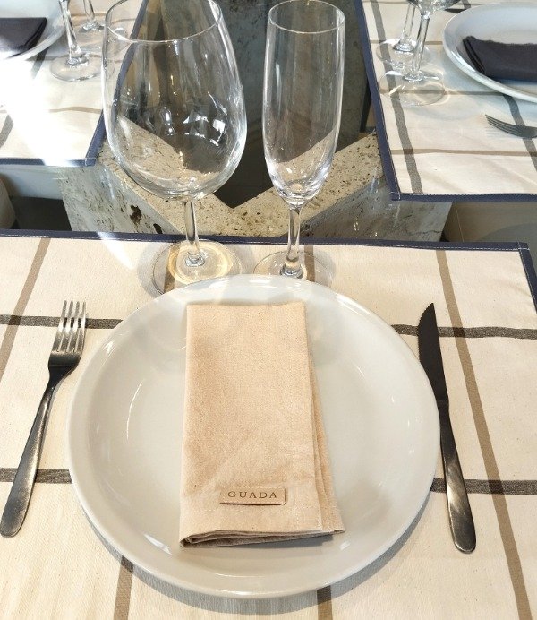 Producto - SERVILLETAS TUSOR PACK X 4 -VARIOS COLORES