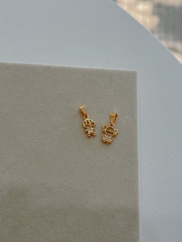 Producto - Dijes dorados de nene/a