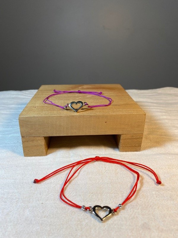 Producto - Pulseras corazón vacio