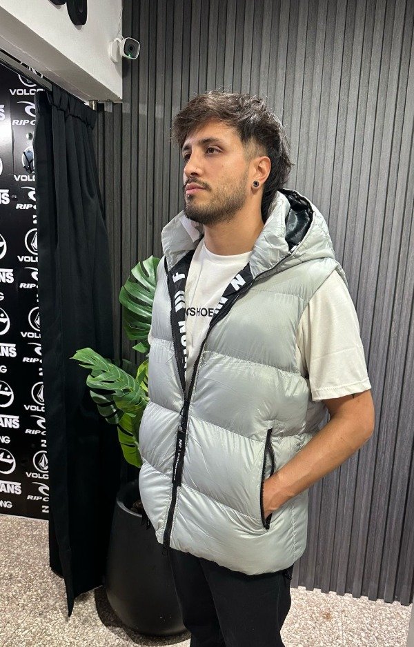Producto - Chaleco unisex gris perla