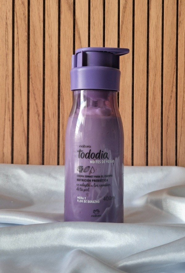 Producto - Crema Corporal Mora y flor de durazno 400 ml - 0