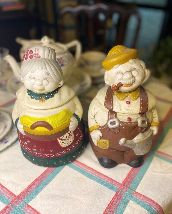 Producto - Tarros De Cerámica Par De Abuelos Otto Y Frida